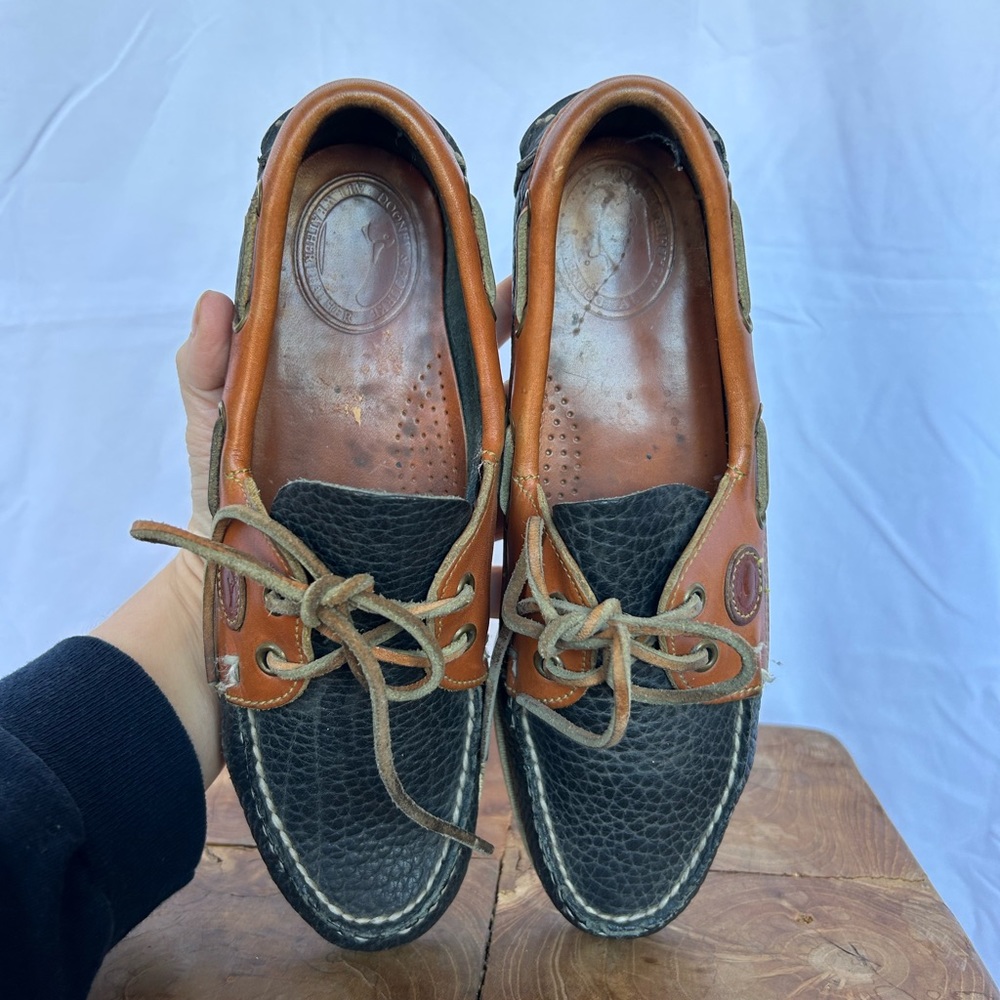 Vintage Dooney & Bourke All Weather Navy & Tan Lace Up Oxfords size 6